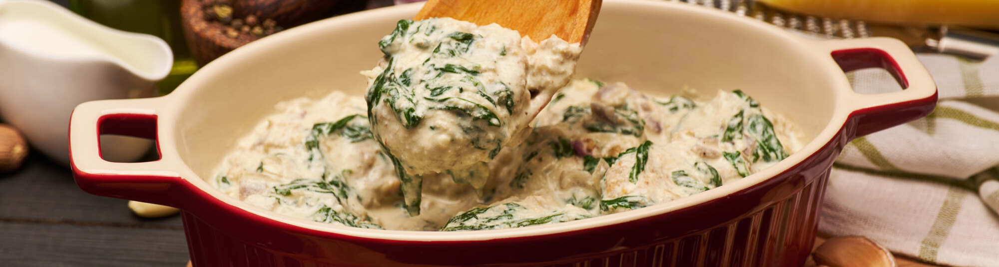 Espinacas con bechamel y jamón