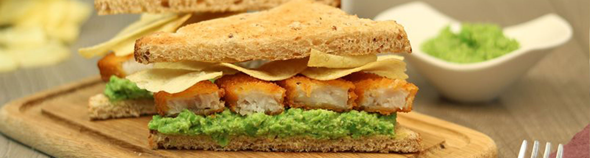 sandwich de merluza empanada