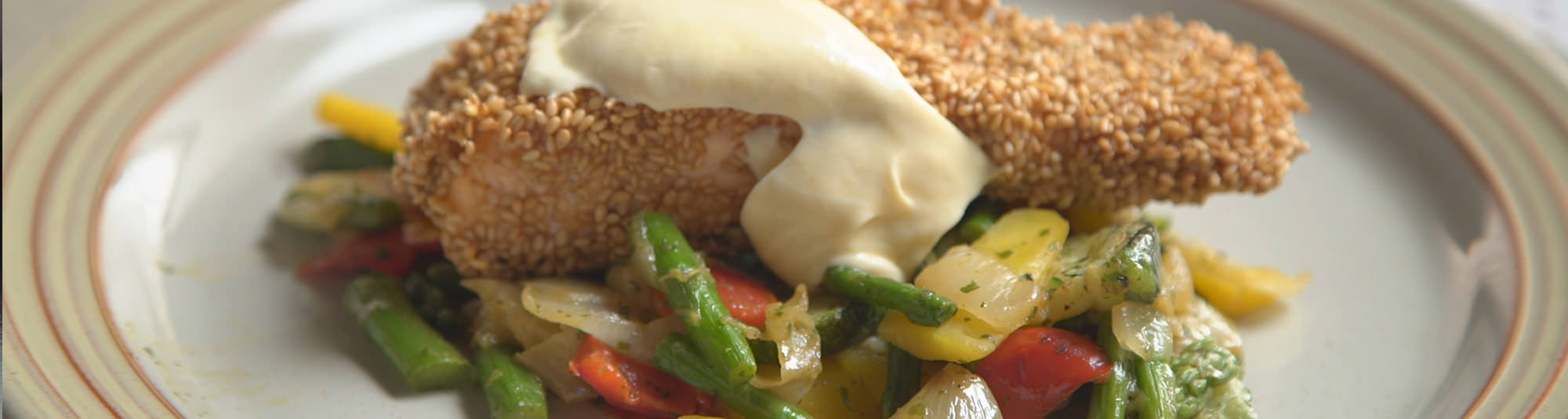 receta de salmón con sésamo y verduras