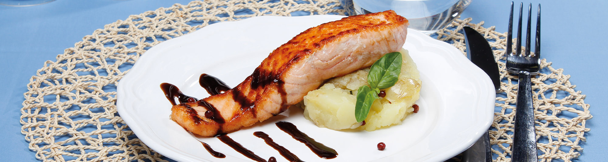 Receta de supremas de salmón con puré de patata